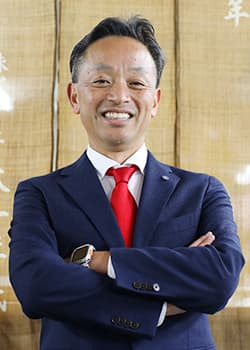 岩崎真弥