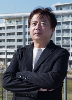 神谷健二