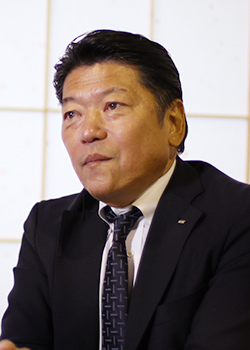 橘高勝人