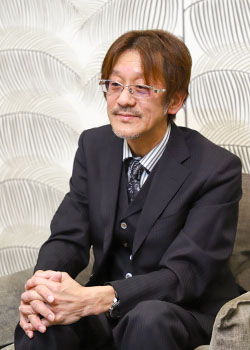 小島真