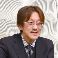 小島真