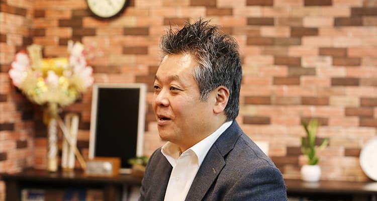 株式会社サービシンク 代表取締役 名村晋治