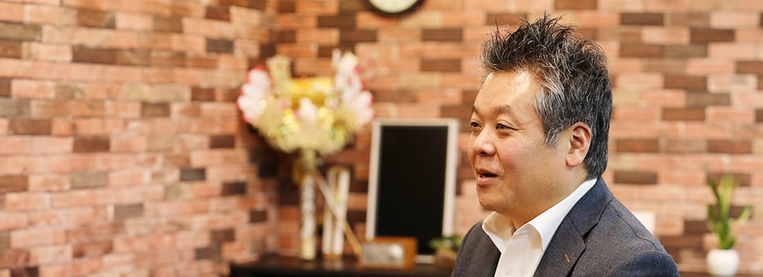 株式会社サービシンク 代表取締役 名村晋治