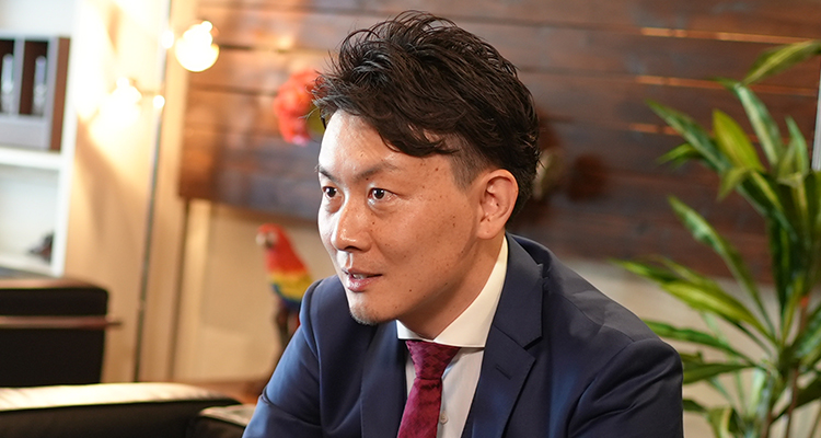 株式会社Shylph 代表取締役社長 柴崎洋人