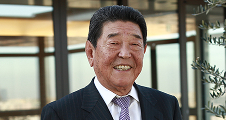加賀電子株式会社 代表取締役 会長執行役員 塚本勲