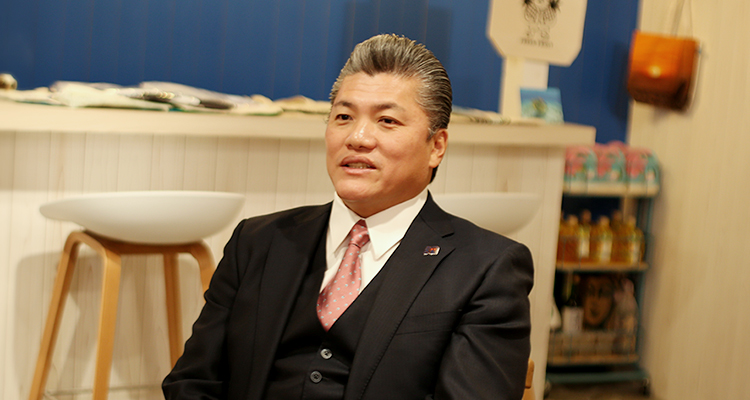 綱ホールディングス株式会社 代表取締役 渡部功治