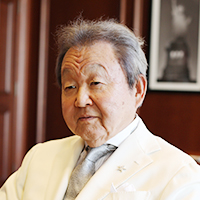 八木雄三